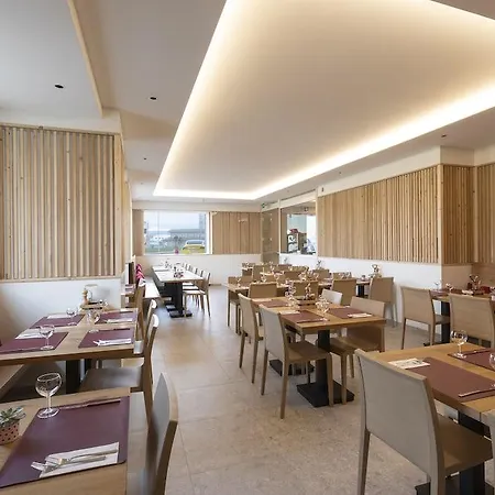 Sonne 3* Superior ホテル 3*