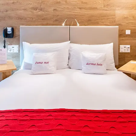 Sonne 3* Superior ホテル 3*